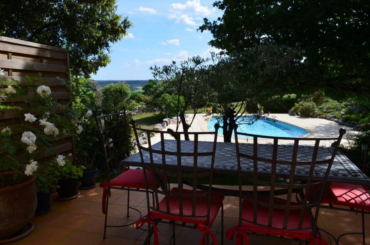 Villa Sous les chênes à Lussan  Extérieur photo